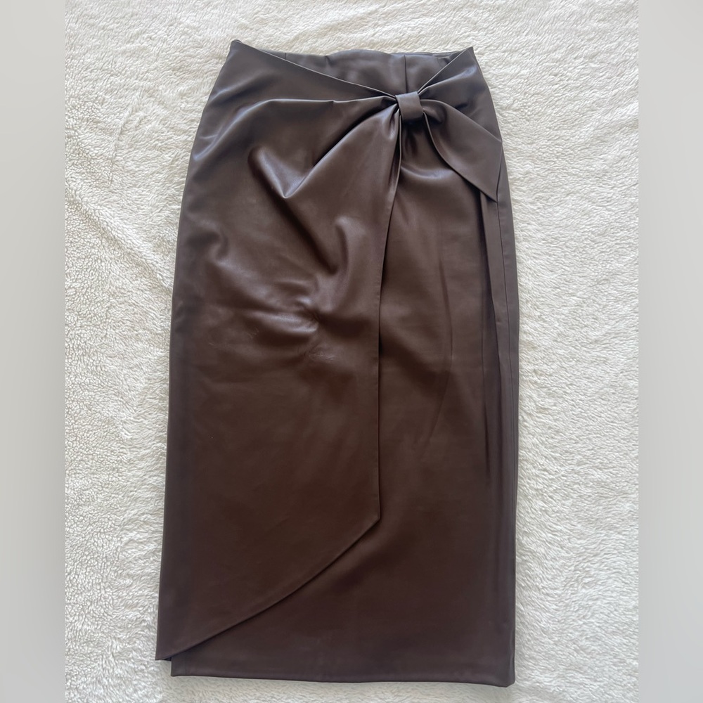 ZARA FAUX LEATHER SKIRT SIZE XS